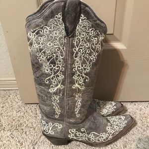 Vintage stitch cowgirl boots